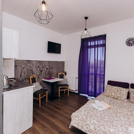 Нові Apartments Біля Жд Вокзалу Ivano-Frankivsk Exteriér fotografie