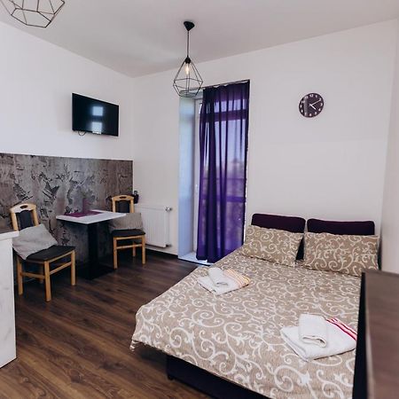 Нові Apartments Біля Жд Вокзалу Ivano-Frankivsk Exteriér fotografie